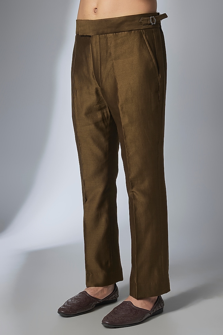 Rust-Gold Silk Dola Thread Embellished Kurta Set by SALIL BHATIA at Pernia's Pop Up Shop