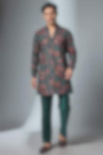 Green Silk Dola Thread Embellished Kurta Set by SALIL BHATIA at Pernia's Pop Up Shop