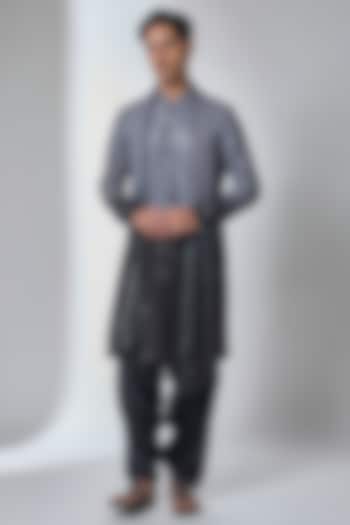 Grey-Black Ombre Dola Silk Thread Embellished Kurta Set by SALIL BHATIA at Pernia's Pop Up Shop