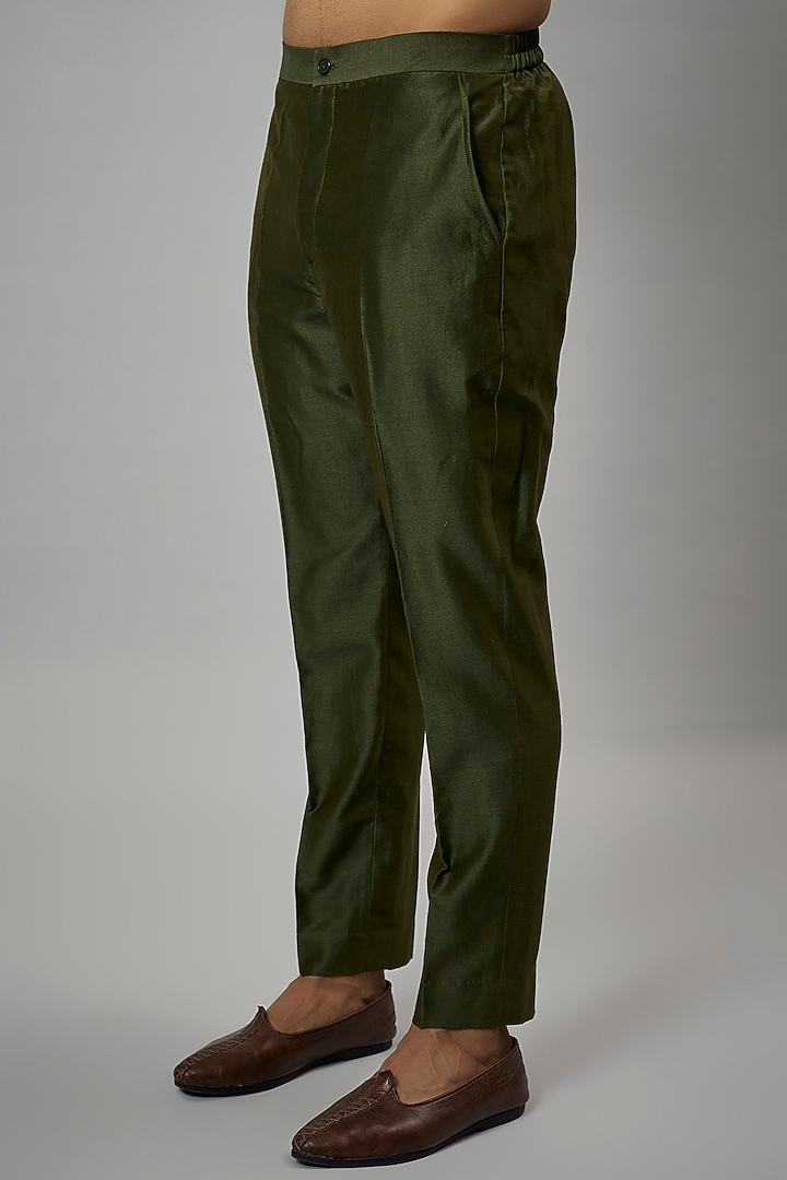 Mehendi Green Silk Chanderi Kurta Set by SALIL BHATIA at Pernia's Pop Up Shop