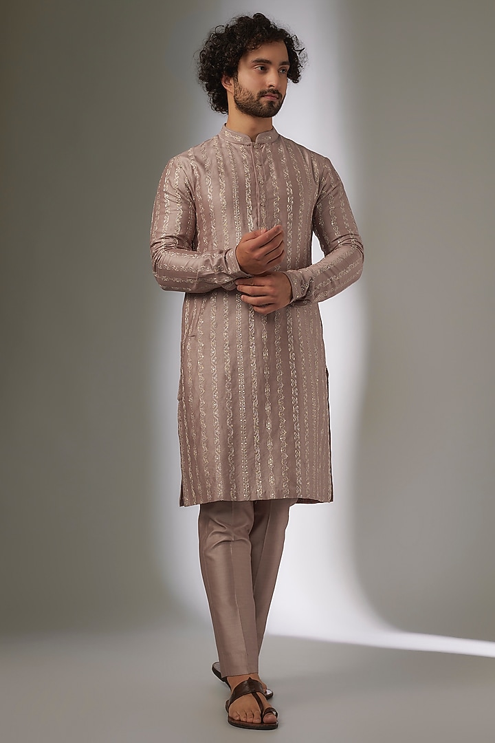 Pink Silk Chanderi Zari Embellished Kurta Set by SALIL BHATIA at Pernia's Pop Up Shop