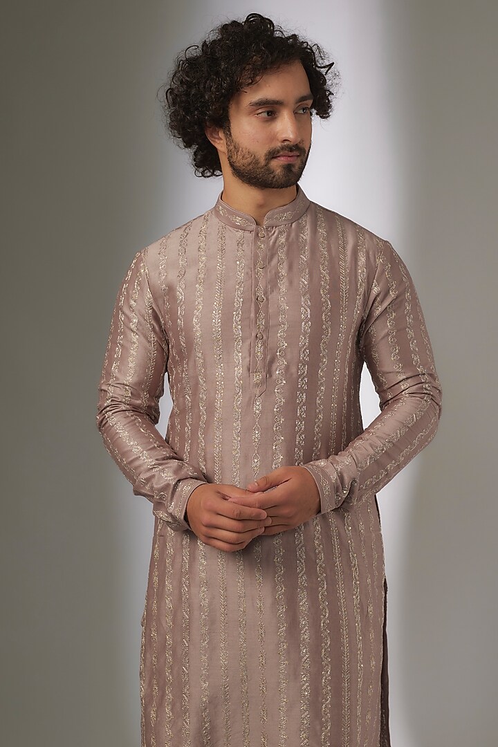 Pink Silk Chanderi Zari Embellished Kurta Set by SALIL BHATIA at Pernia's Pop Up Shop