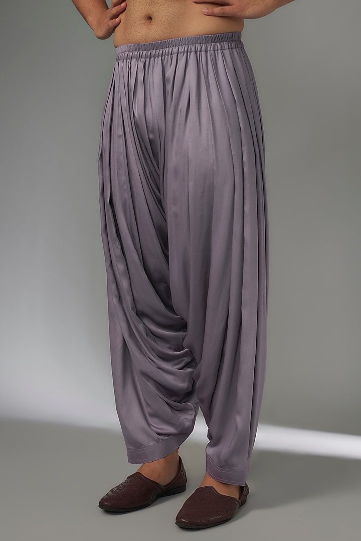 Mauve Dola Silk Thread & Sequin Embellished Kurta Set by SALIL BHATIA at Pernia's Pop Up Shop