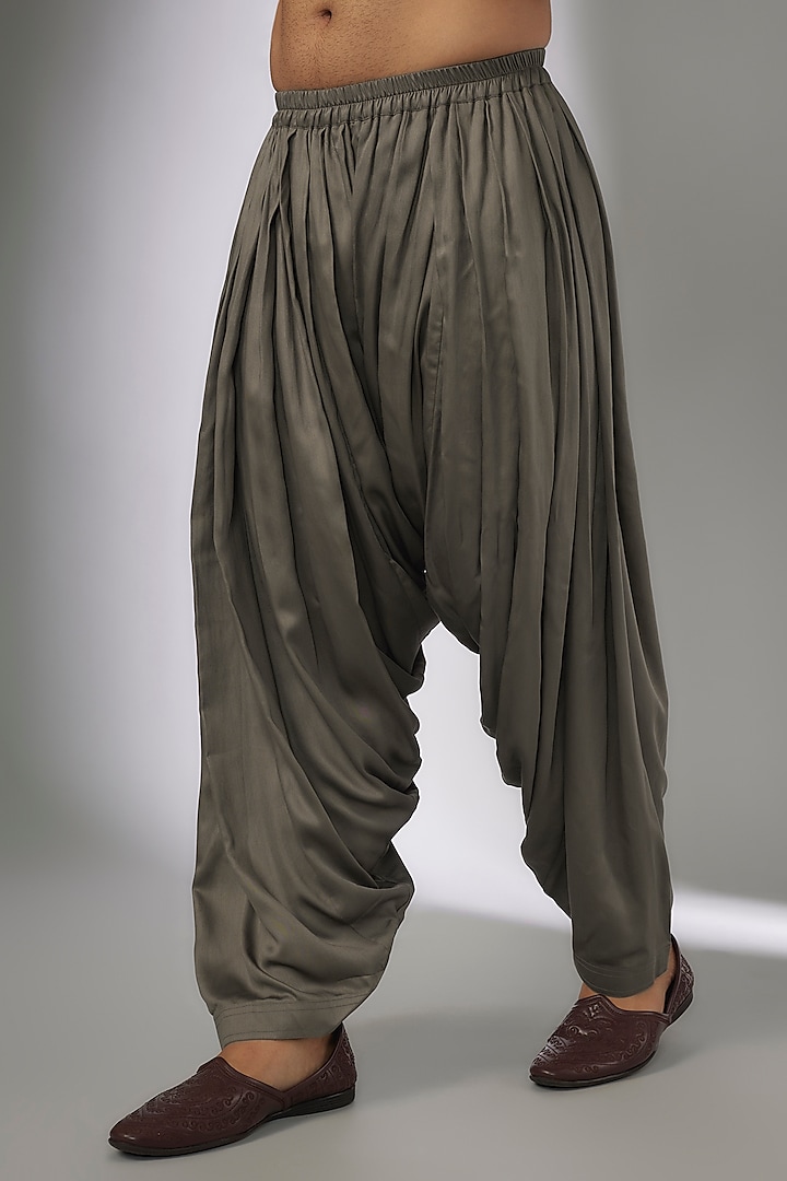 Taupe Dola Silk Thread & Sequins Embellished Kurta Set by SALIL BHATIA at Pernia's Pop Up Shop