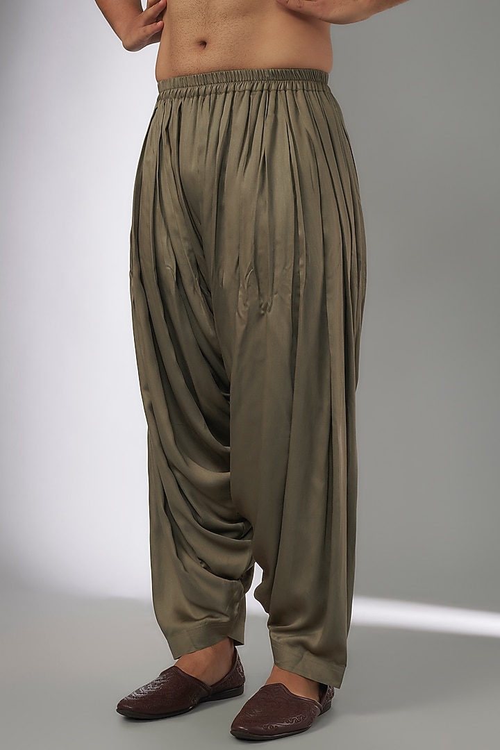 Olive Green Dola Silk Thread & Sequins Embellished Kurta Set by SALIL BHATIA at Pernia's Pop Up Shop