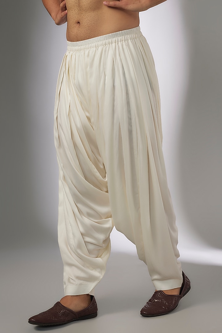Butter Yellow Dola Silk Thread & Sequins Embellished Kurta Set by SALIL BHATIA at Pernia's Pop Up Shop