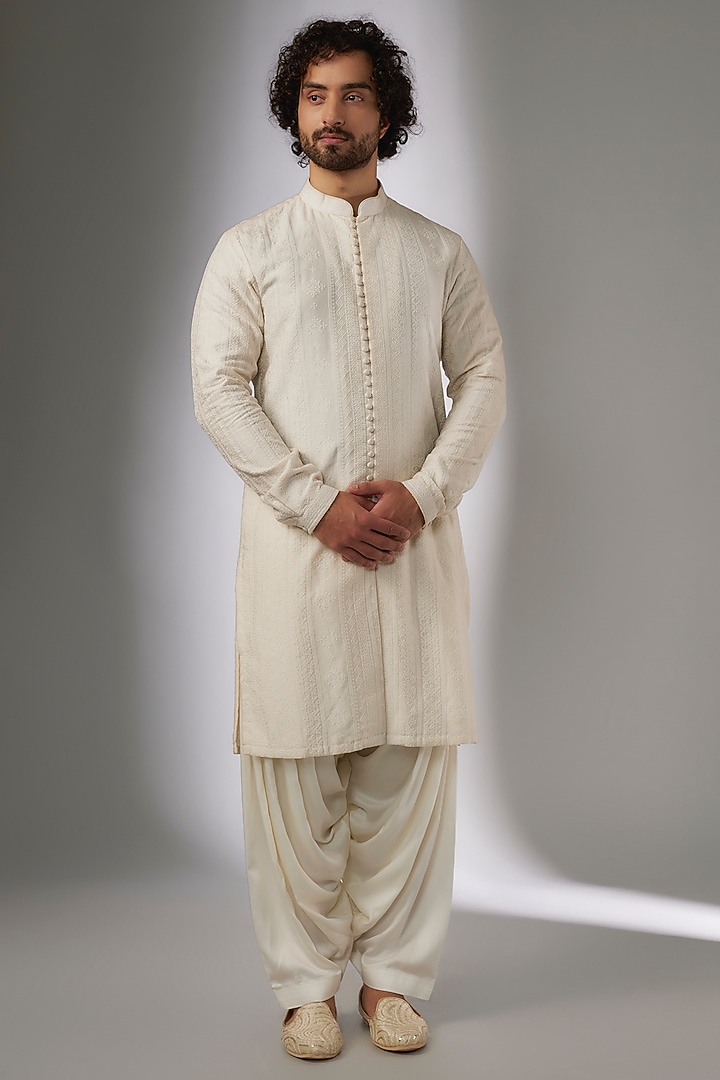 Pearl White Silk Chanderi Threadwork Kurta Set by SALIL BHATIA at Pernia's Pop Up Shop