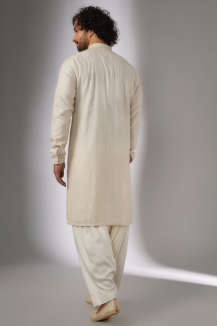 Pearl White Silk Chanderi Threadwork Kurta Set by SALIL BHATIA at Pernia's Pop Up Shop