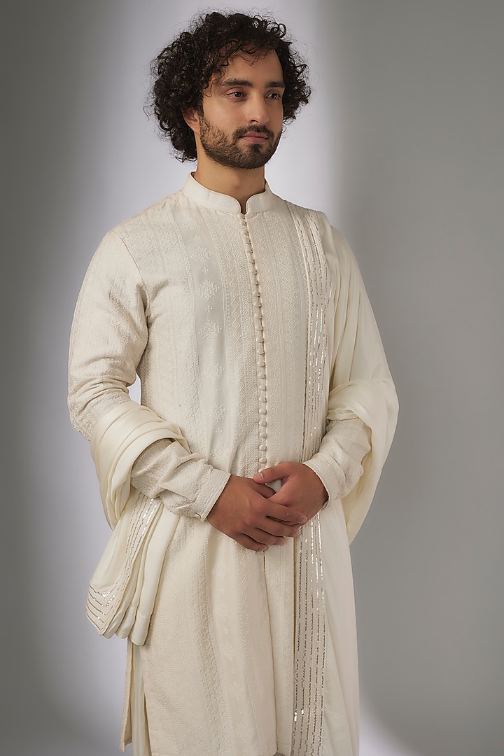 Pearl White Silk Chanderi Threadwork Kurta Set by SALIL BHATIA at Pernia's Pop Up Shop