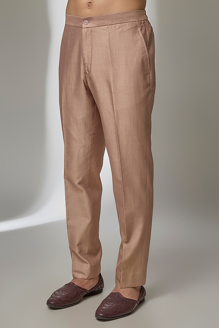 Dusty Pink Silk Chanderi Zari Embellished Kurta Set by SALIL BHATIA at Pernia's Pop Up Shop