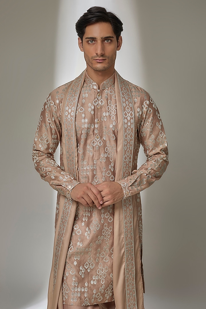 Dusty Pink Silk Chanderi Zari Embellished Kurta Set by SALIL BHATIA at Pernia's Pop Up Shop