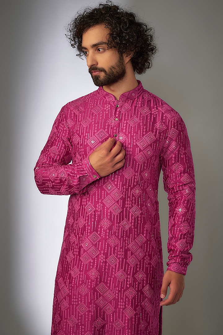 Hot Pink Dola Silk Thread Embellished Kurta Set by SALIL BHATIA at Pernia's Pop Up Shop