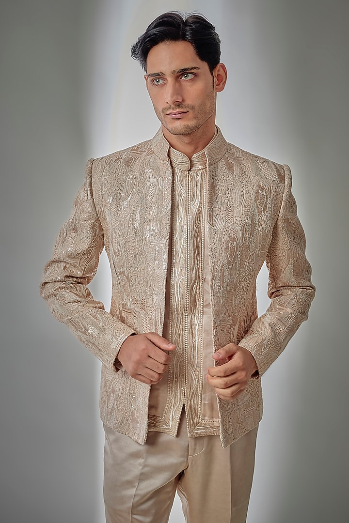 Pink Dola Silk Thread Embellished Open Wedding Bandhgala Set by SALIL BHATIA at Pernia's Pop Up Shop