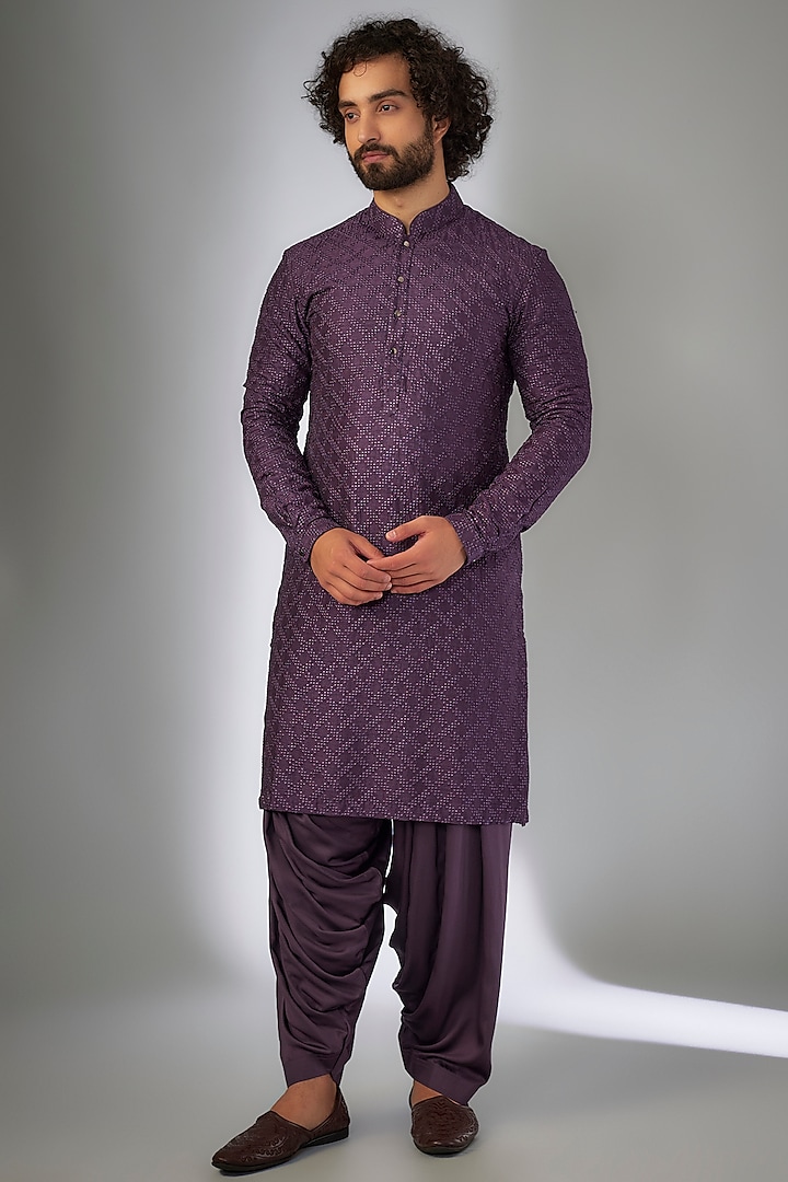 Plum Dola Silk Thread Embellished Kurta Set by SALIL BHATIA at Pernia's Pop Up Shop