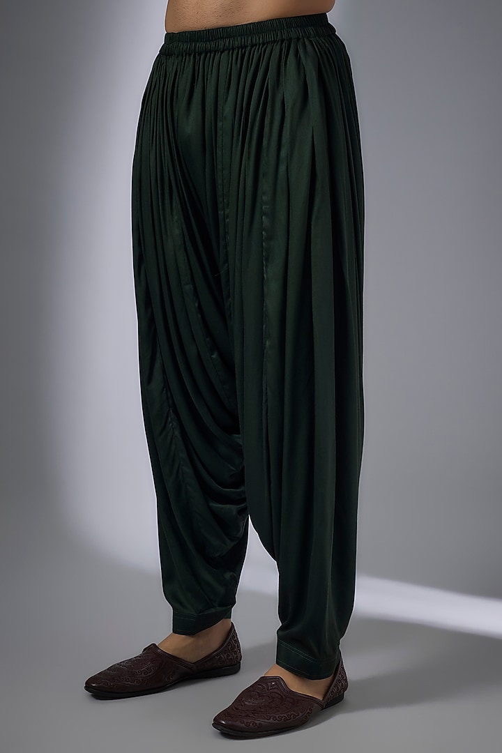 Dark Green Dola Silk Sequins Embellished Kurta Set by SALIL BHATIA at Pernia's Pop Up Shop
