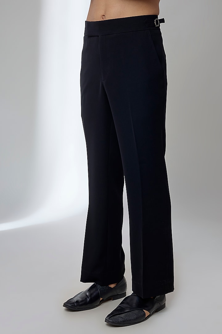 Black Japanese Fabric Dori Work Kurta Set by SALIL BHATIA at Pernia's Pop Up Shop