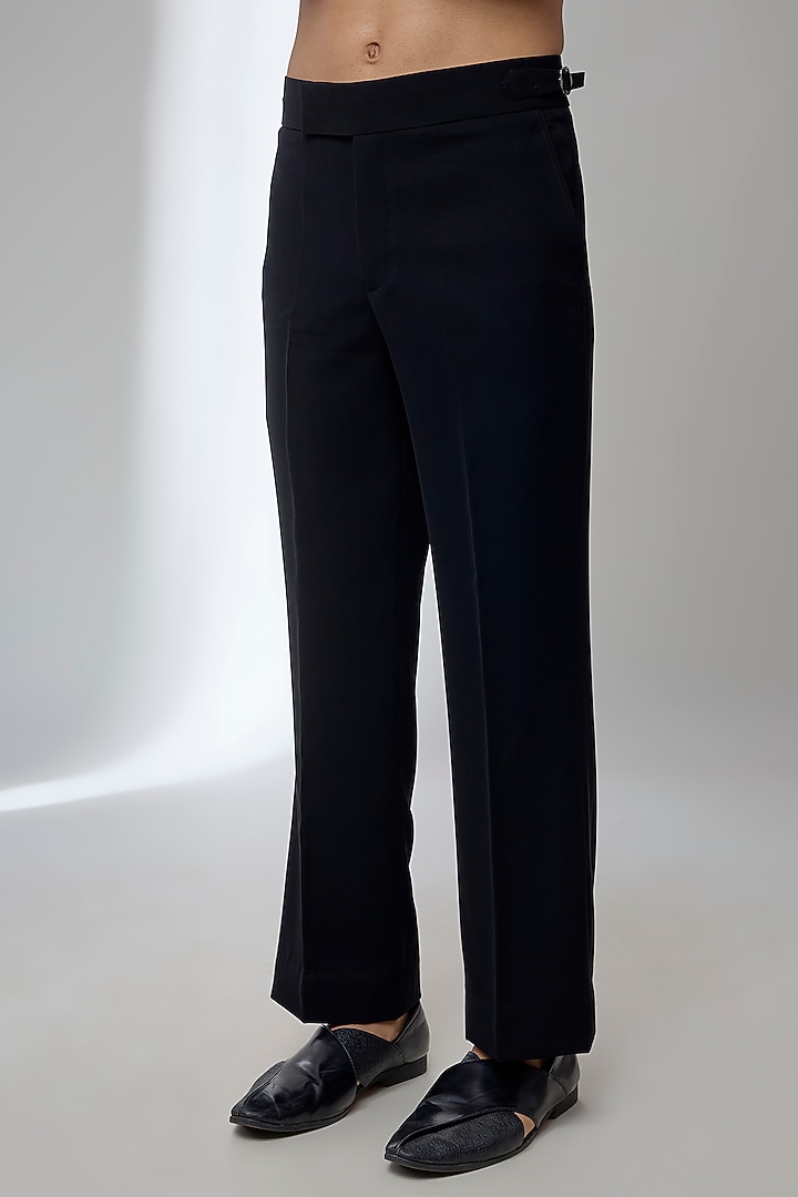 Black Japanese Fabric Dori Work Kurta Set by SALIL BHATIA at Pernia's Pop Up Shop
