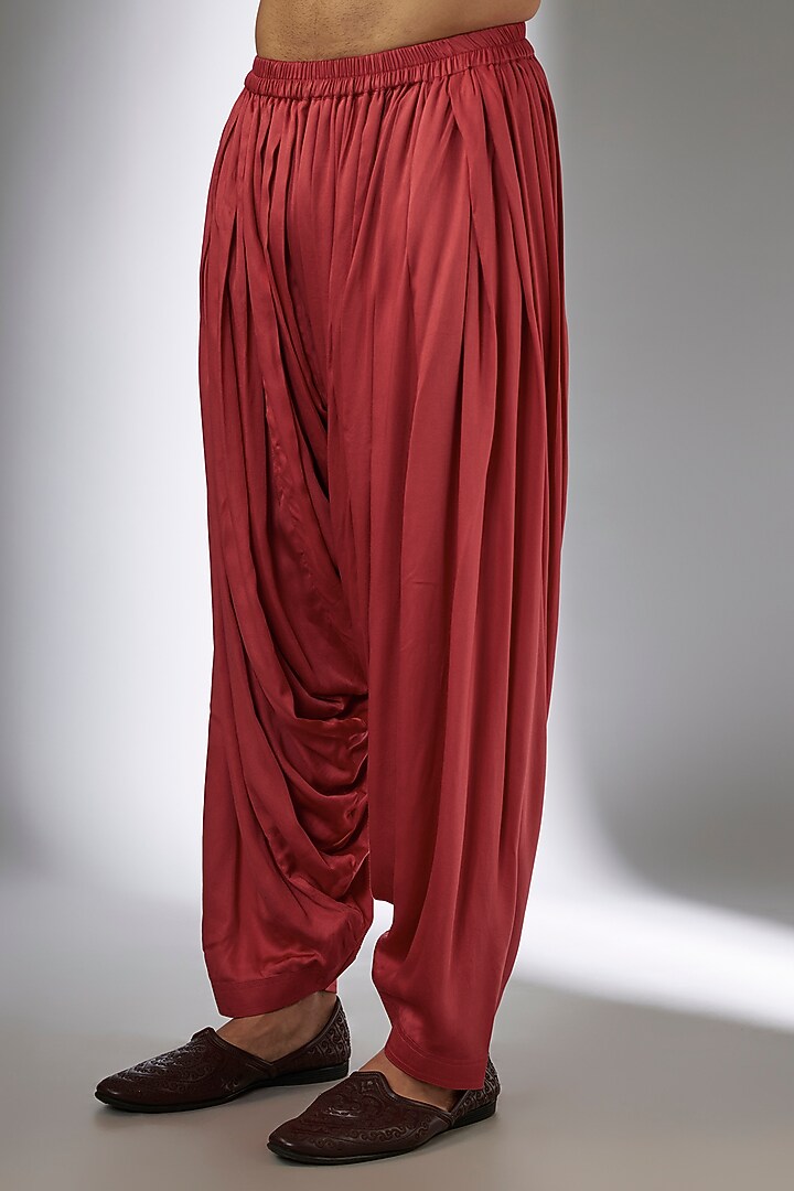 Raspberry Pink Dola Silk Sequins Embellished Kurta Set by SALIL BHATIA at Pernia's Pop Up Shop