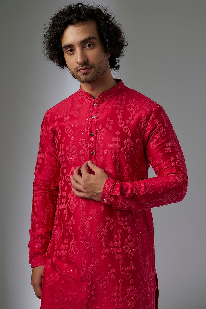 Raspberry Chanderi Silk Thread & Sequins Embellished Kurta Set by SALIL BHATIA at Pernia's Pop Up Shop