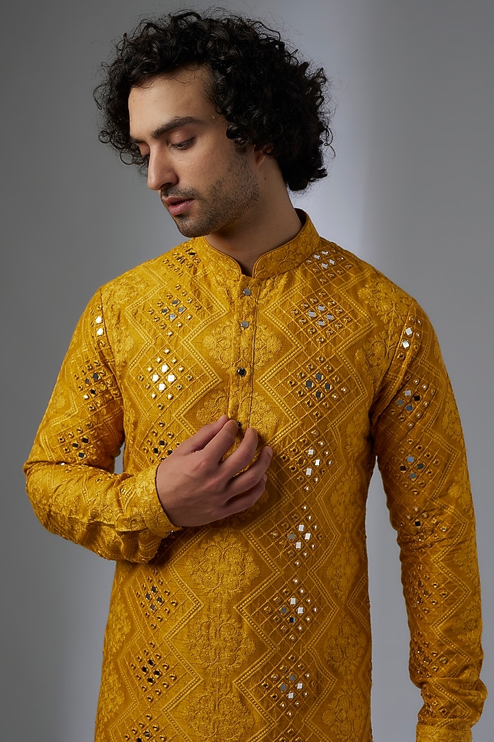 Amber Dola Silk Thread & Mirror Work Kurta Set by SALIL BHATIA at Pernia's Pop Up Shop