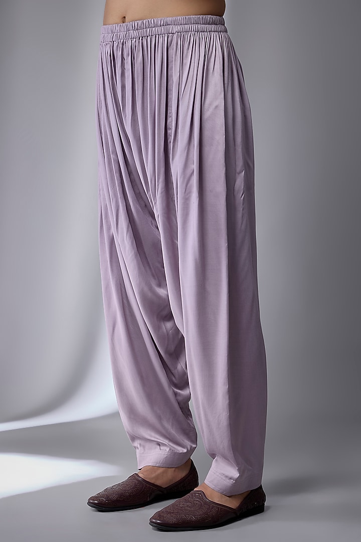 Lavender Dola Silk Embellished Kurta Set by SALIL BHATIA at Pernia's Pop Up Shop