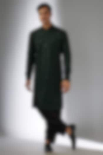 Dark Green Dola Silk Sequins Embellished Kurta Set by SALIL BHATIA at Pernia's Pop Up Shop