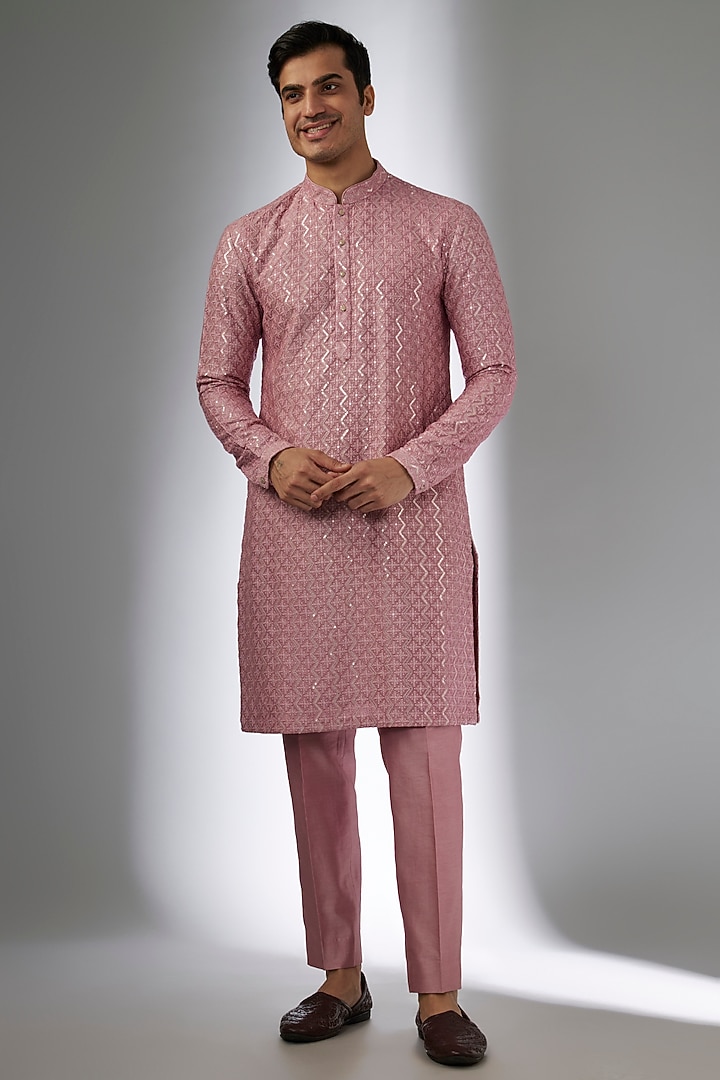Dusty Pink Dola Silk Thread Embellished Kurta Set by SALIL BHATIA at Pernia's Pop Up Shop