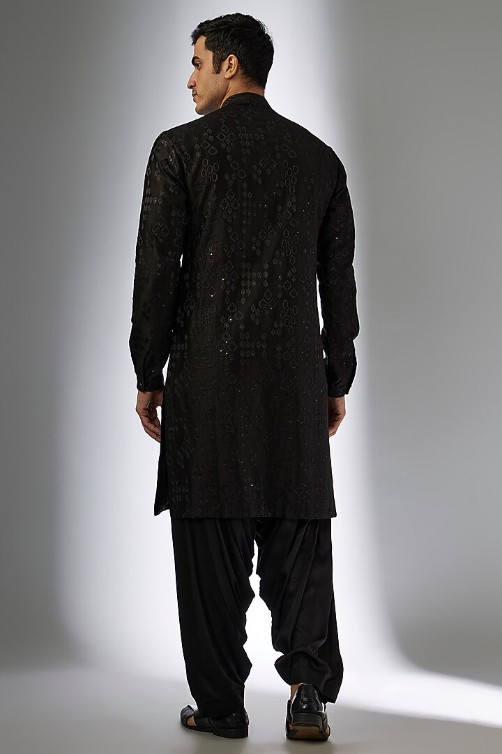 Black Silk Chanderi Zari Embellished Kurta Set by SALIL BHATIA at Pernia's Pop Up Shop