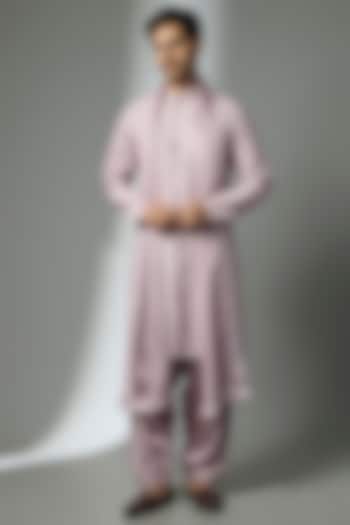 Lavender Dola Silk Zari Embellished Kurta Set by SALIL BHATIA at Pernia's Pop Up Shop