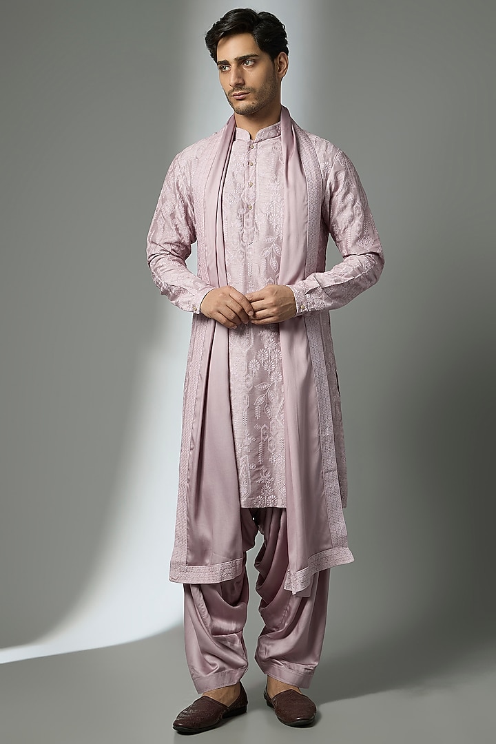 Lavender Dola Silk Zari Embellished Kurta Set by SALIL BHATIA at Pernia's Pop Up Shop
