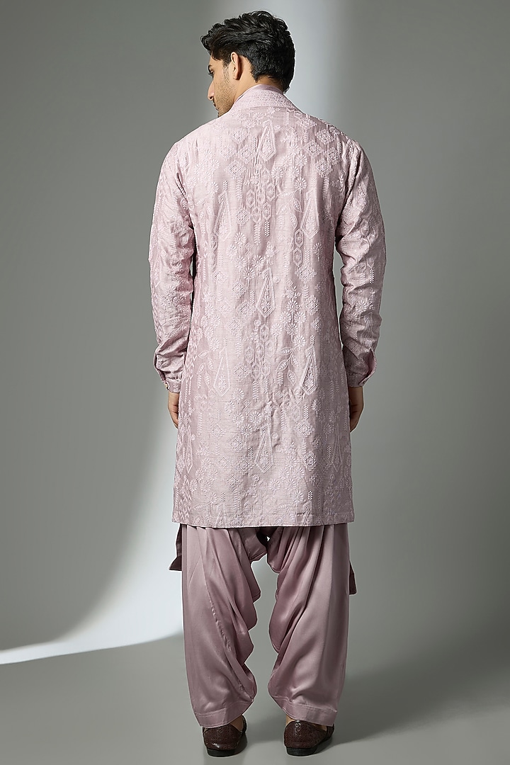 Lavender Dola Silk Zari Embellished Kurta Set by SALIL BHATIA at Pernia's Pop Up Shop