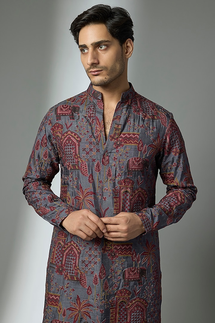 Smoky Blue Dola Silk Thread Embellished Kurta Set by SALIL BHATIA at Pernia's Pop Up Shop