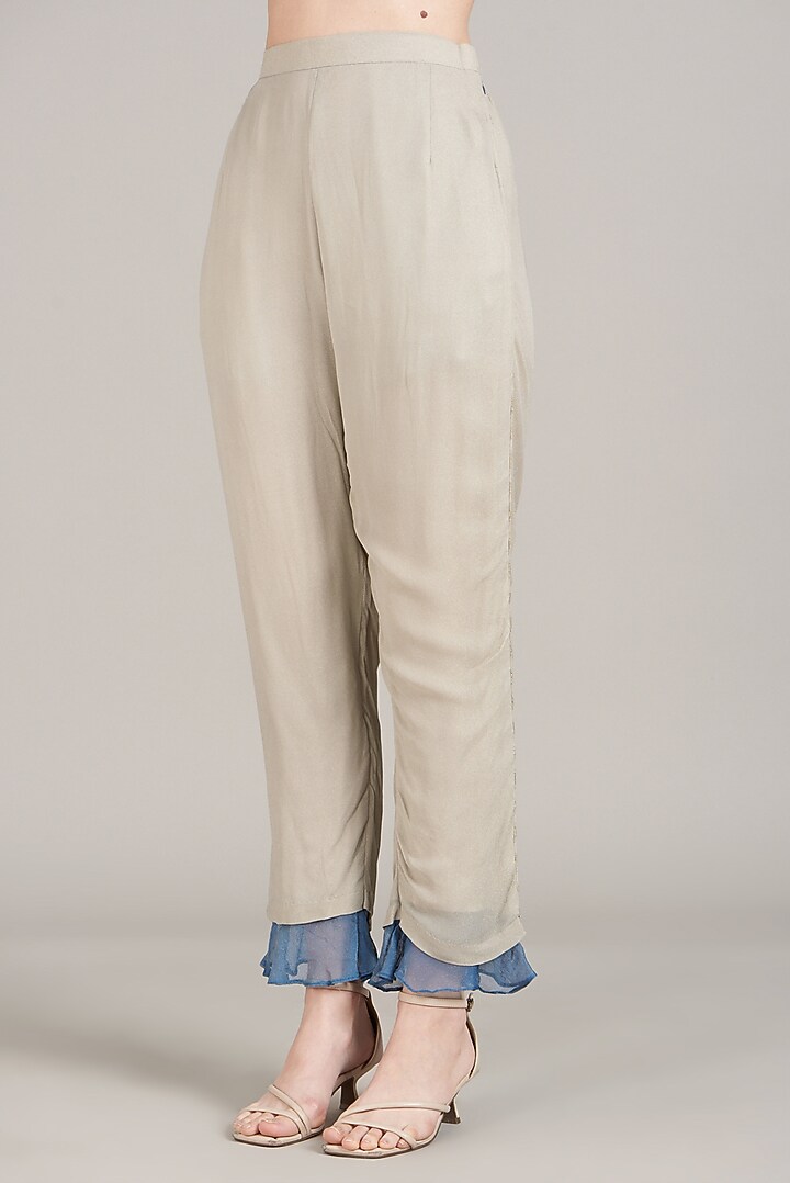 Grey & Blue Embroidered Kurta Set by Sadhvi Dang at Pernia's Pop Up Shop