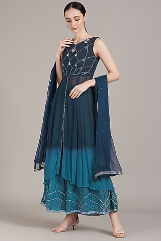 Cobalt Blue Embroidered Kurta Set by Sadhvi Dang