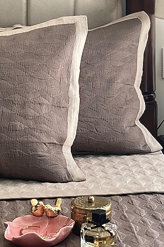 Bed Linen - Buy Latest Designer Bed Linen Collection Online 2024
