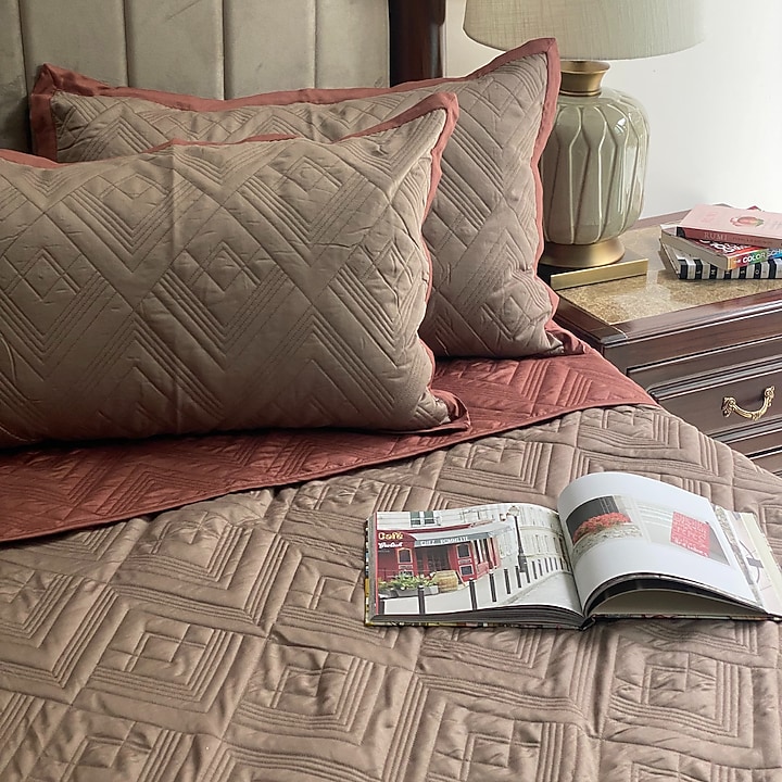Blush Pink Quilted Reversible Bedspread Set (Set of 3) Design by