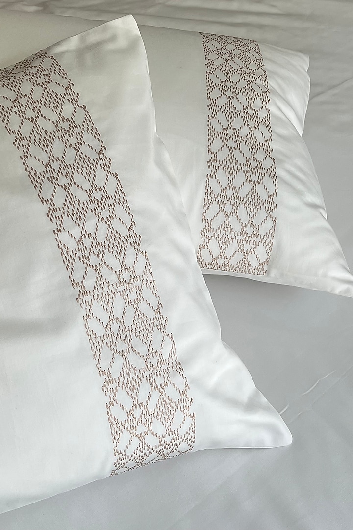 White Cotton Printed Bedsheet Set by SADYASKA at Pernia's Pop Up Shop