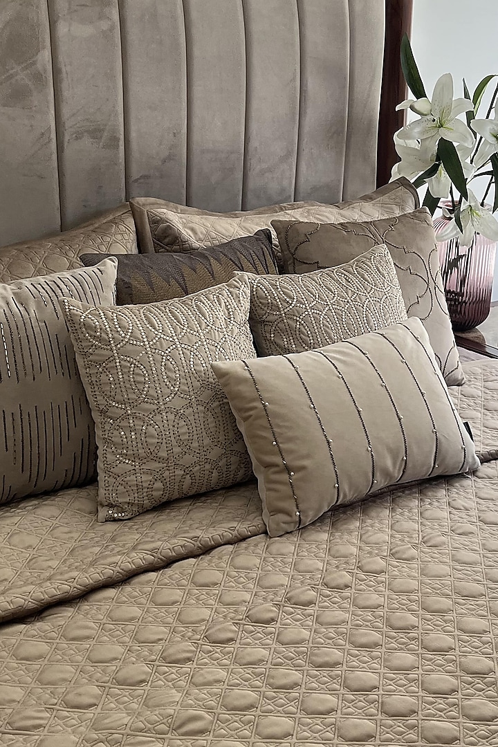 Champagne Gold Velvet Quilted Bedspread Set (Set Of 3) Design by ...