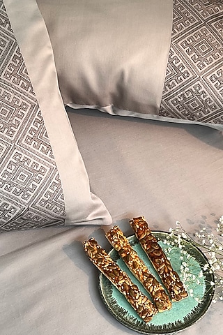 Silver Cotton Bedsheet Set (Set of 3) by SADYASKA