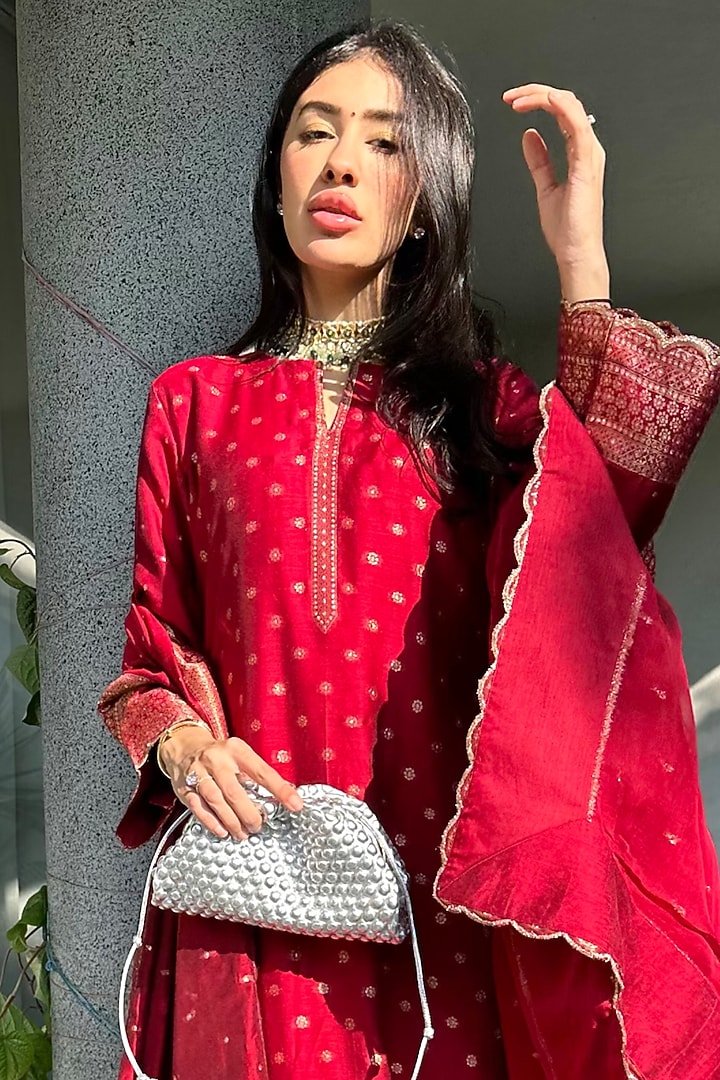 Red Vegan Silk A-Line Kurta Set by Safaa at Pernia's Pop Up Shop