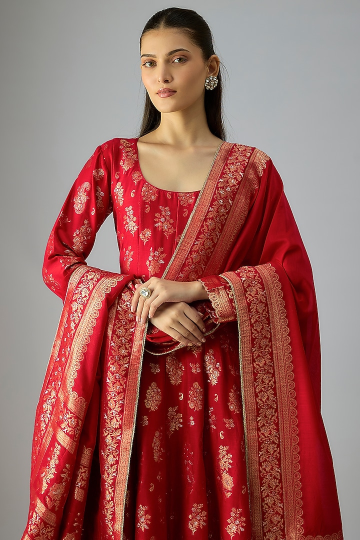 Red Vegan Silk Floral Embroidered Wedding Anarkali Set by Safaa at Pernia's Pop Up Shop
