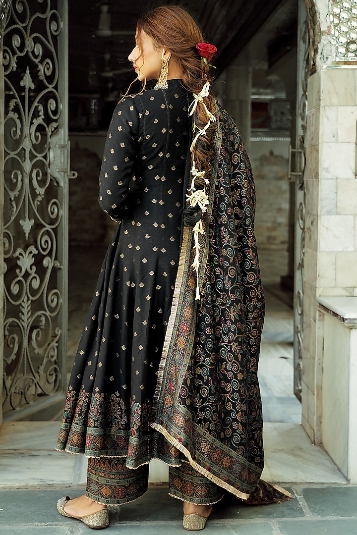 Black Self Woven Vegan Silk Kanthakari Wedding Anarkali Set by Safaa at Pernia's Pop Up Shop