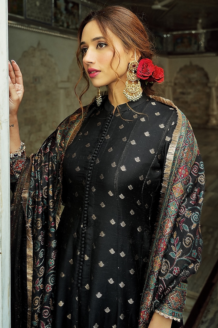Black Self Woven Vegan Silk Kanthakari Wedding Anarkali Set by Safaa at Pernia's Pop Up Shop