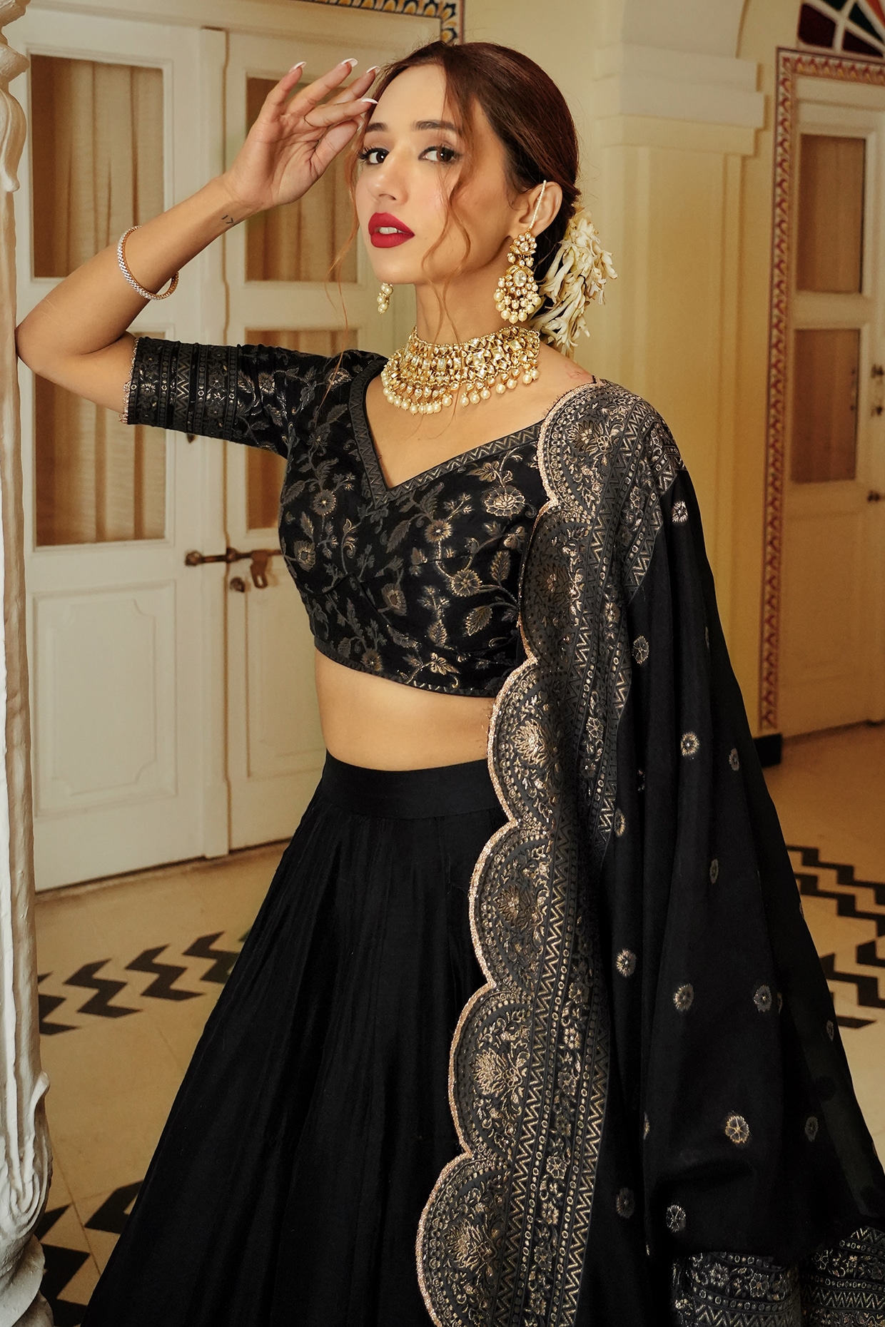 Bollywood's most glamorous black lehenga looks that are a perfect pick for  your BFF's wedding! | Times of India