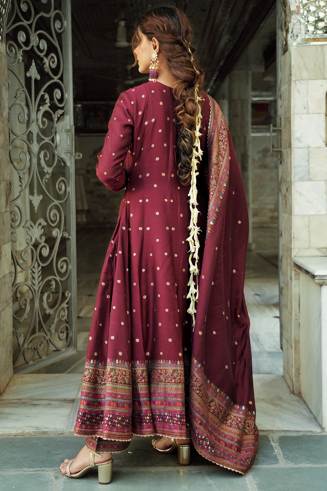 Maroon Embroidered Bangalori Silk Anarkali suit with Dupatta - Mirraw -  2629139 | Indian outfits, Indian fashion, Pakistani fashion