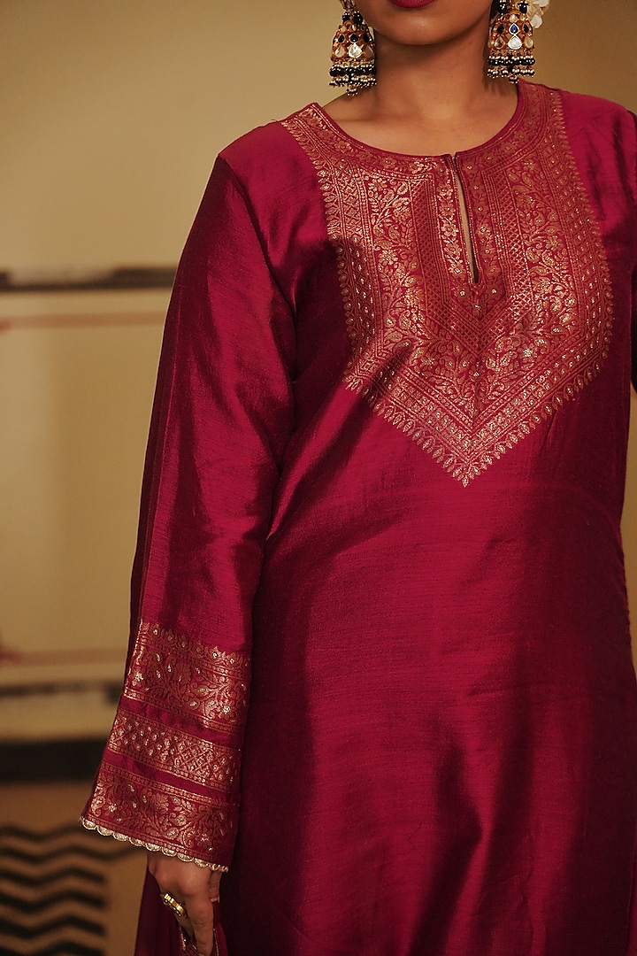 Magenta Self Woven Vegan Silk A-Line Kurta Set by Safaa at Pernia's Pop Up Shop