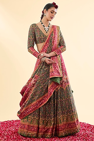 Green & Magenta Vegan Silk Beadwork Lehenga Set by Safaa