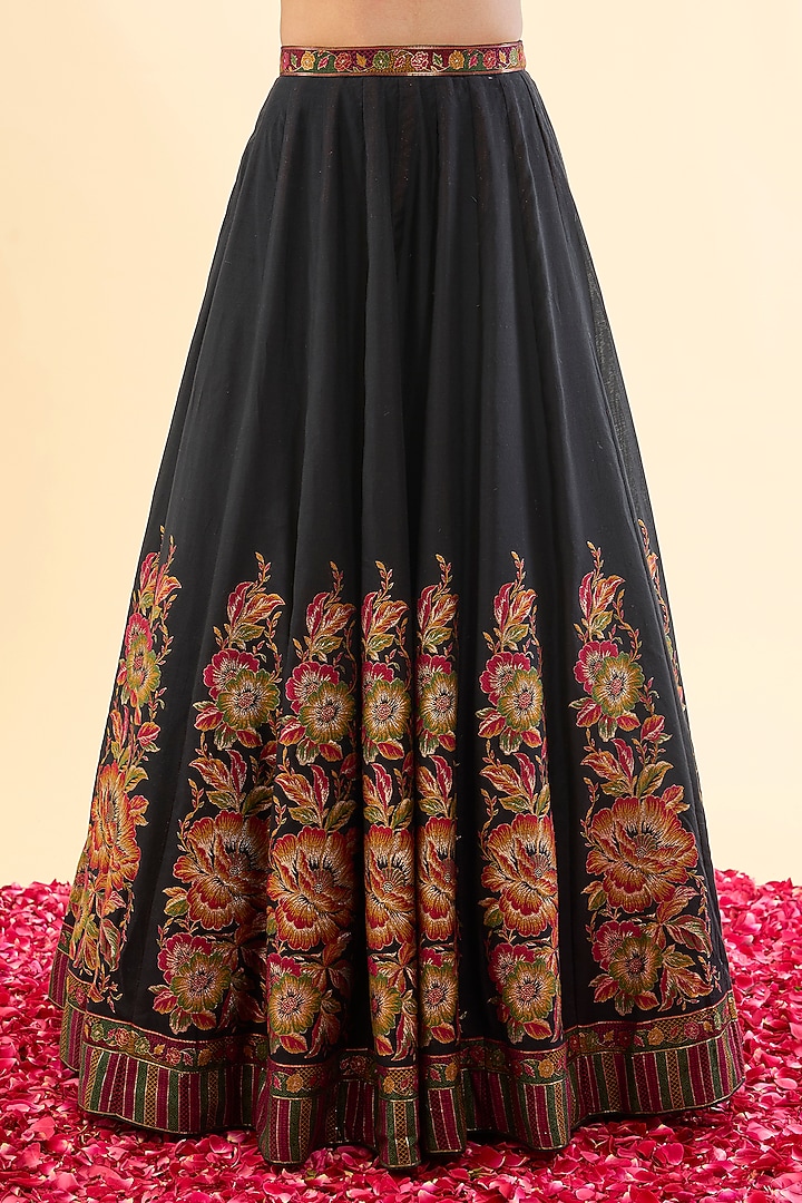 Black Moonga Silk Wedding Lehenga Set by Safaa at Pernia's Pop Up Shop