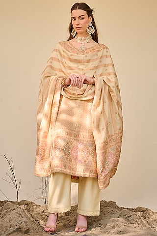 Lemon Vegan Silk Kurta Set by Safaa