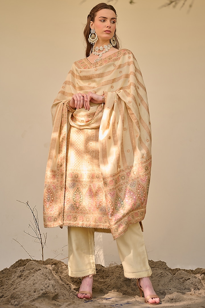 Lemon Vegan Silk Kurta Set by Safaa at Pernia's Pop Up Shop